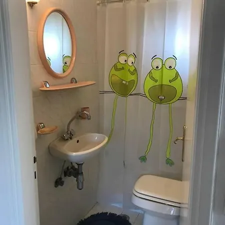 Traditional Stonehouse In Kavalos Semesterbostad Asprogerakata