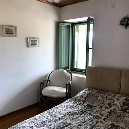 Semesterbostad Traditional Stonehouse In Kavalos