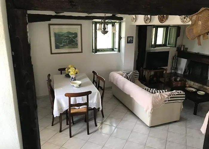 Holiday home Traditional Stonehouse In Kavalos